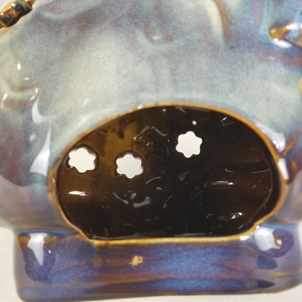 A Snowman and His Tree Ceramic Lamp - Picture 11 of 11